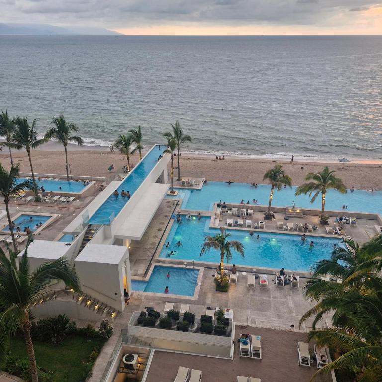 PROMO Beautiful beachfront Apt with pools, jacuzzi, gym - Appartement 1 Chambre - 31