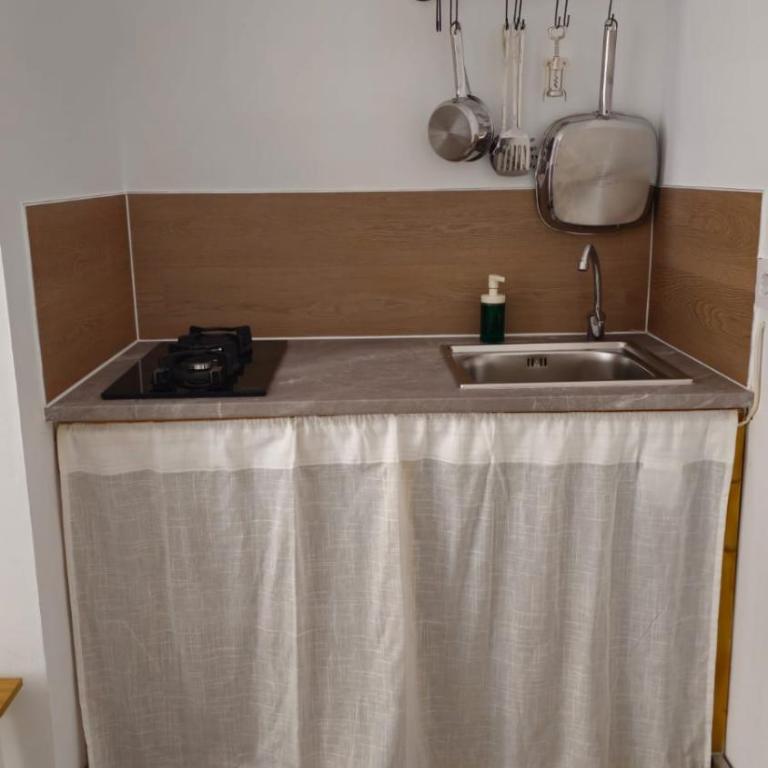 JABUTI Autocaravana con porche y aparcamiento - Double Room with Private Bathroom - 15