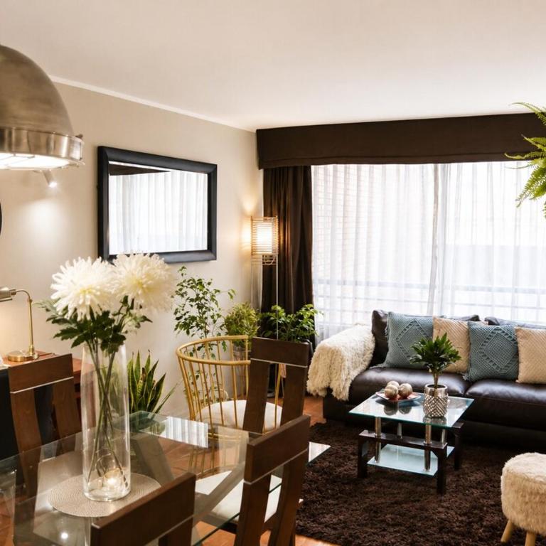 201 Providencia Estacionamiento - One-Bedroom Apartment - 22