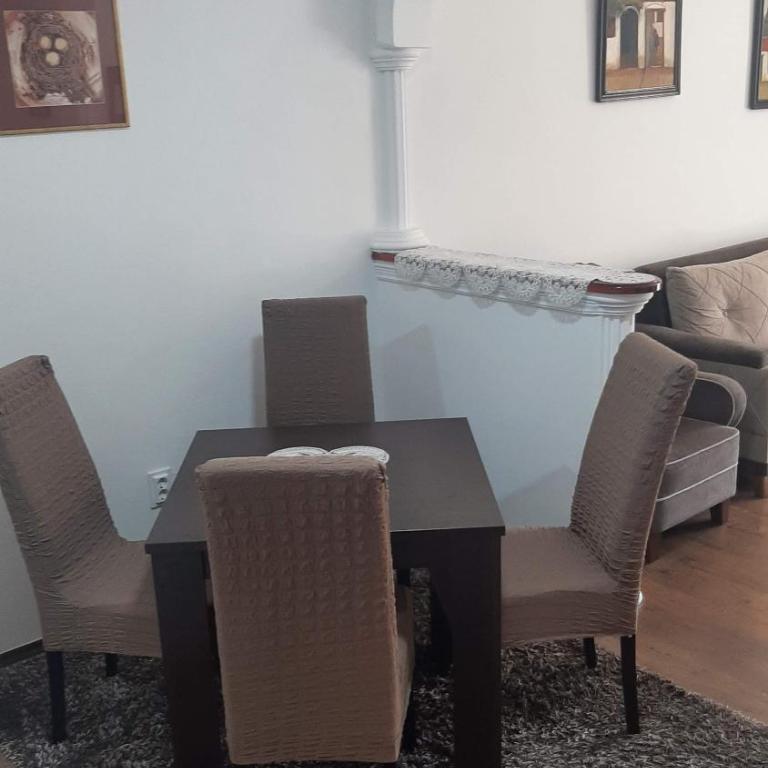 Oasis 1 - Two-Bedroom Apartment - 3