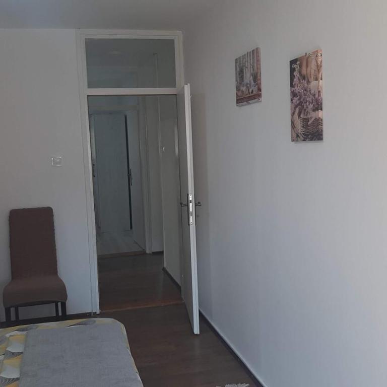 Oasis 1 - Two-Bedroom Apartment - 14