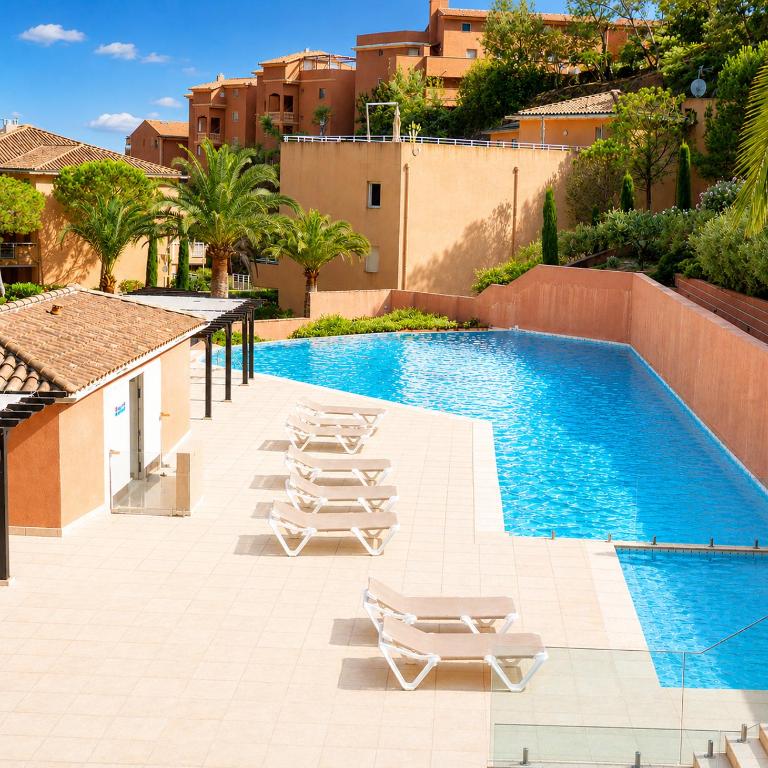 Mer, plages, piscine, paysages ydilliques:LE REVE! - Appartement 2 Chambres - 1