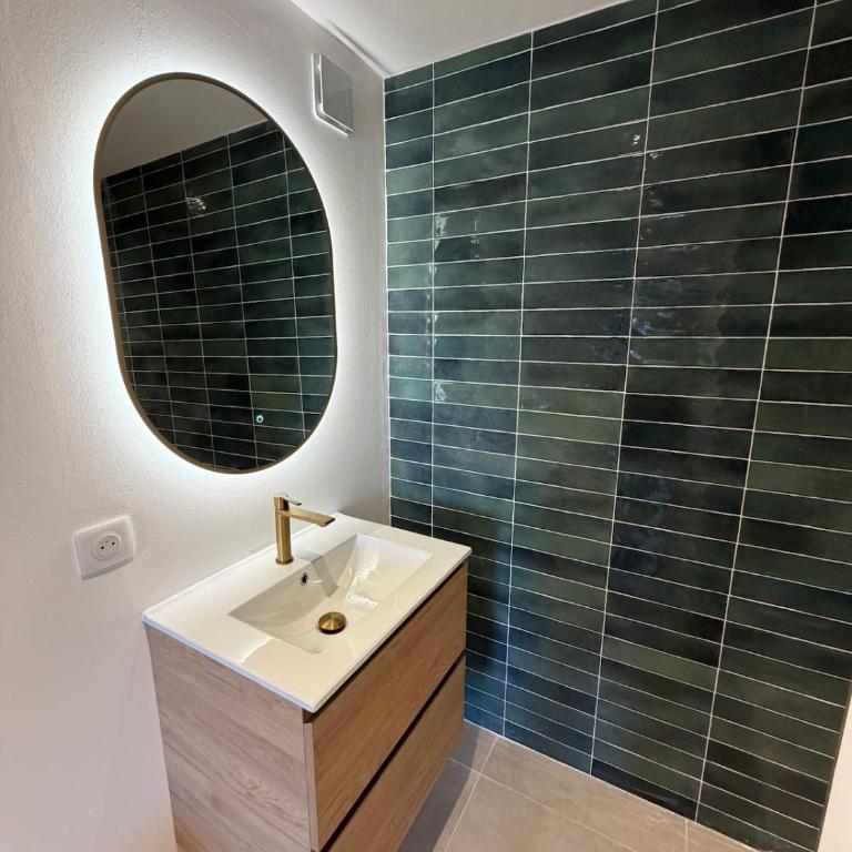 Vue mer, terrasse et parking sécurisé à Ajaccio - Appartement 1 Chambre - 10