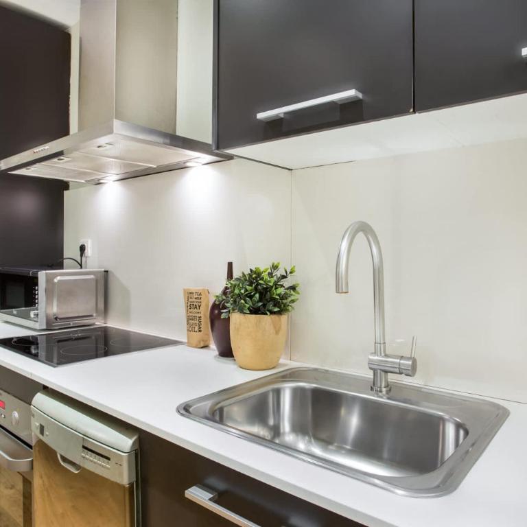 The Collection Barcelona - Centric 2bedroom in Las Ramblas 3 1A - Apartamento - 13