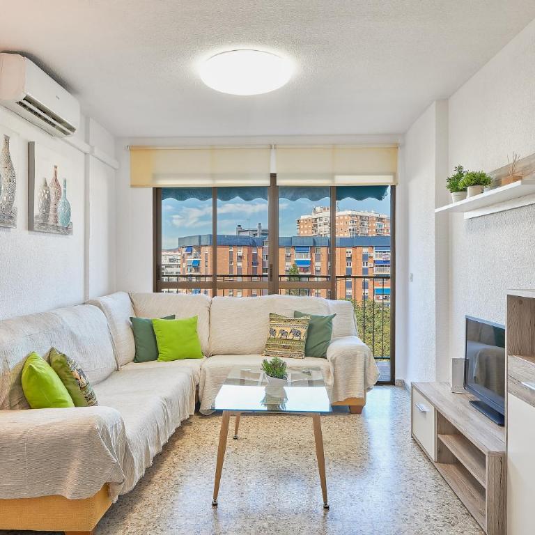 LUMINOSO APARTAMENTO/ 5 MINUTOS DE LA PLAYA - Apartment mit 3 Schlafzimmern - 1