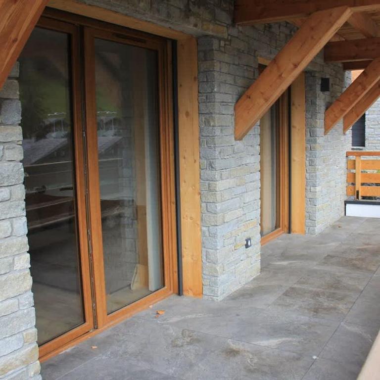 Modern Apartment with Sauna & Large Balcony - Apartment - 11
