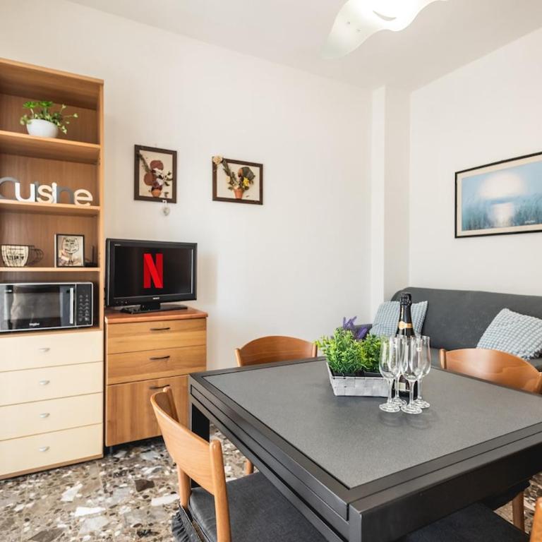 Amazhome - Seaside House with Balconies at the Sea - Appartamento con 2 Camere da Letto - 18