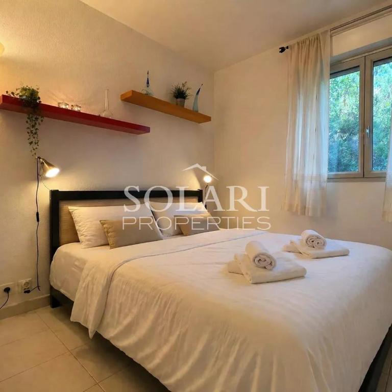 2 rooms with terrace sea view and swimming pool - Appartement - 10
