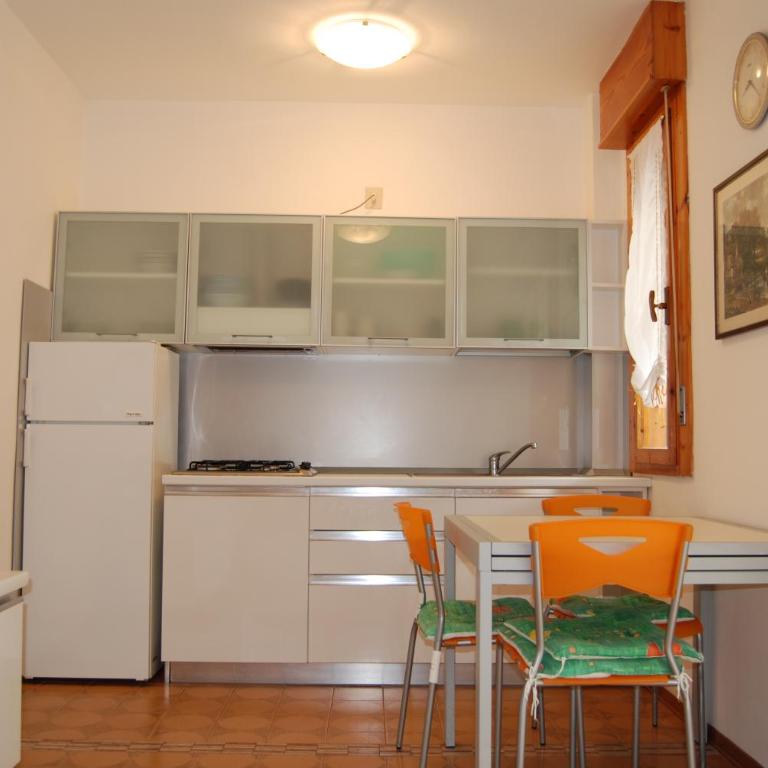 Villaggio Olimpia - Appartamento con 1 Camera da Letto - 2