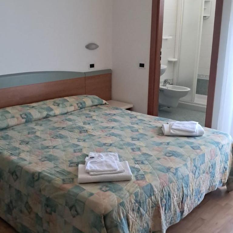 Hotel Diplomatic - Bianchi Hotels - Camera Quadrupla con Balcone - 10