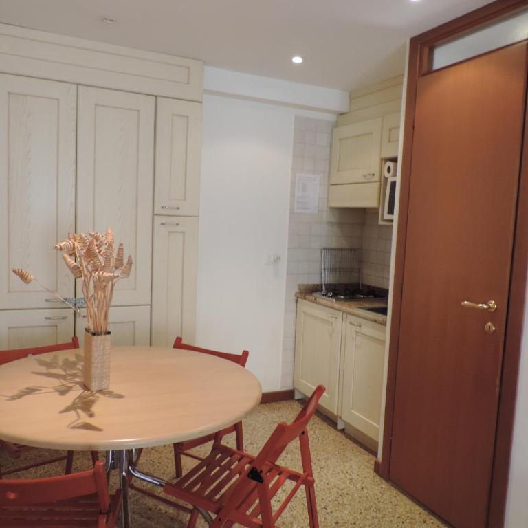 San Bortolomio near Suso Ice-cream - Appartamento con 2 Camere da Letto - 5