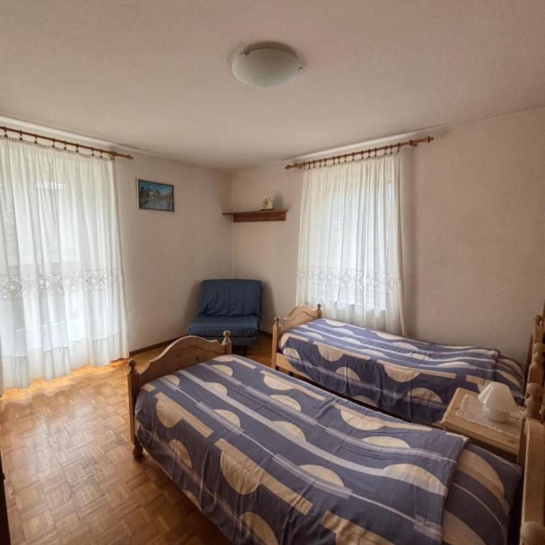 Appartamento di Nina - Two-Bedroom Apartment - 10