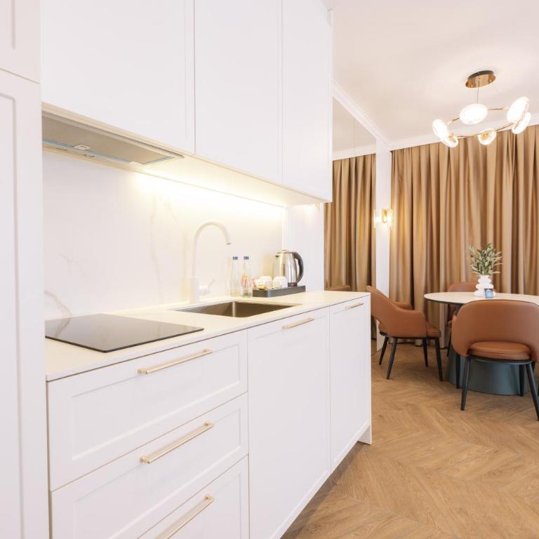 Hotel Dolcinium - Appartement 1 Chambre avec Vue sur la Mer et Terrasse - 17