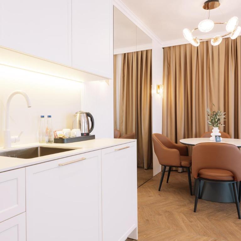 Hotel Dolcinium - Appartement 1 Chambre avec Vue sur la Mer et Terrasse - 6