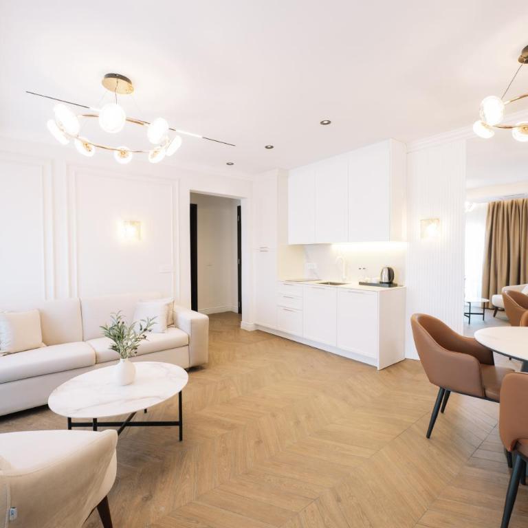 Hotel Dolcinium - Appartement 1 Chambre avec Vue sur la Mer et Terrasse - 5