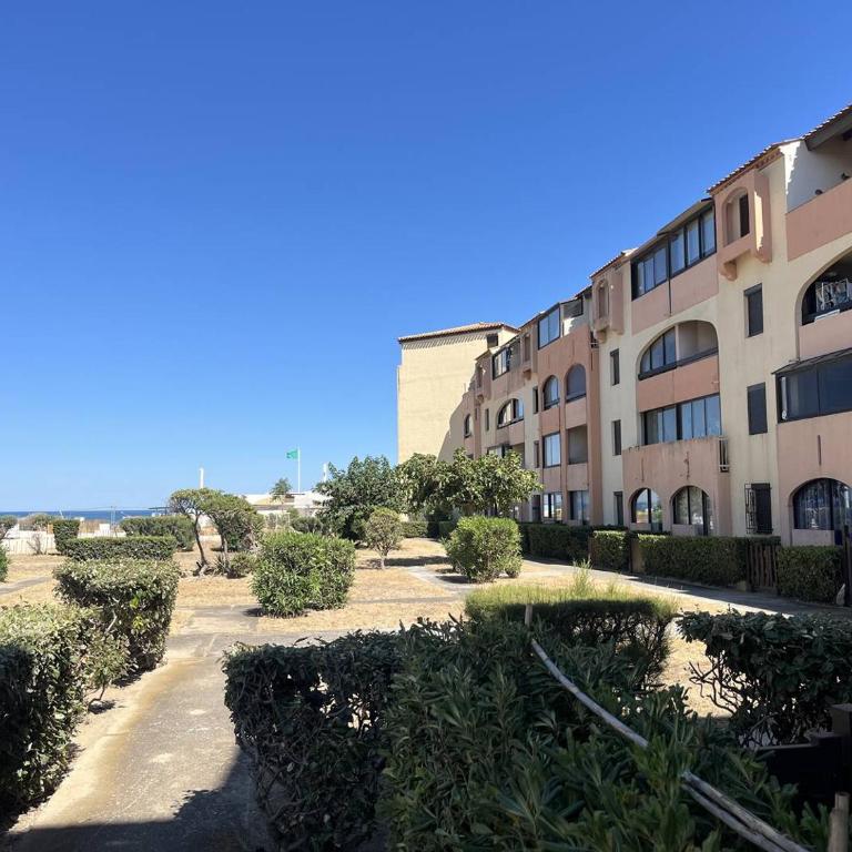 Studio cabine 4 personnes – Accès direct à la plage 4FM7 - Apartamento - 1