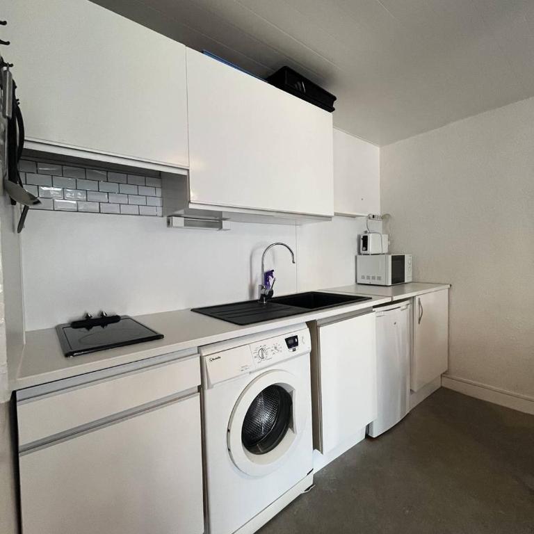 Studio cabine 4 personnes – Accès direct à la plage 4FM7 - Apartamento - 4