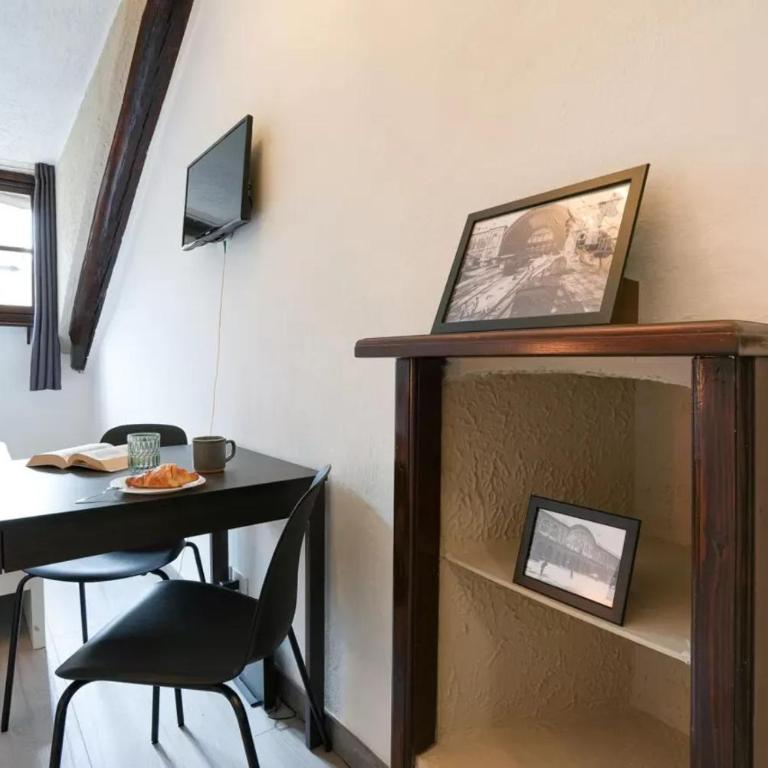 Loft Porta Nuova - One-Bedroom Apartment - 15