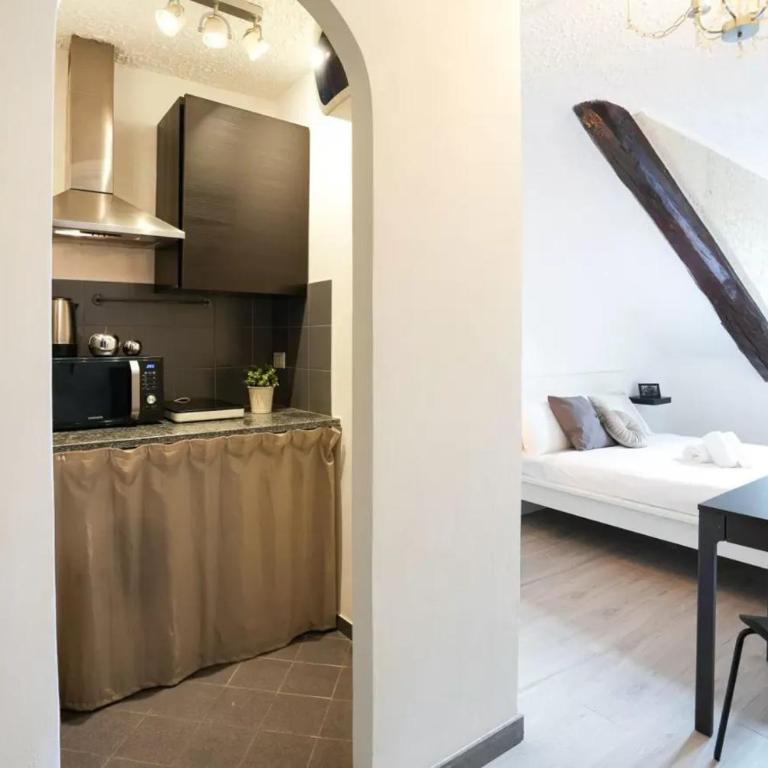 Loft Porta Nuova - One-Bedroom Apartment - 17