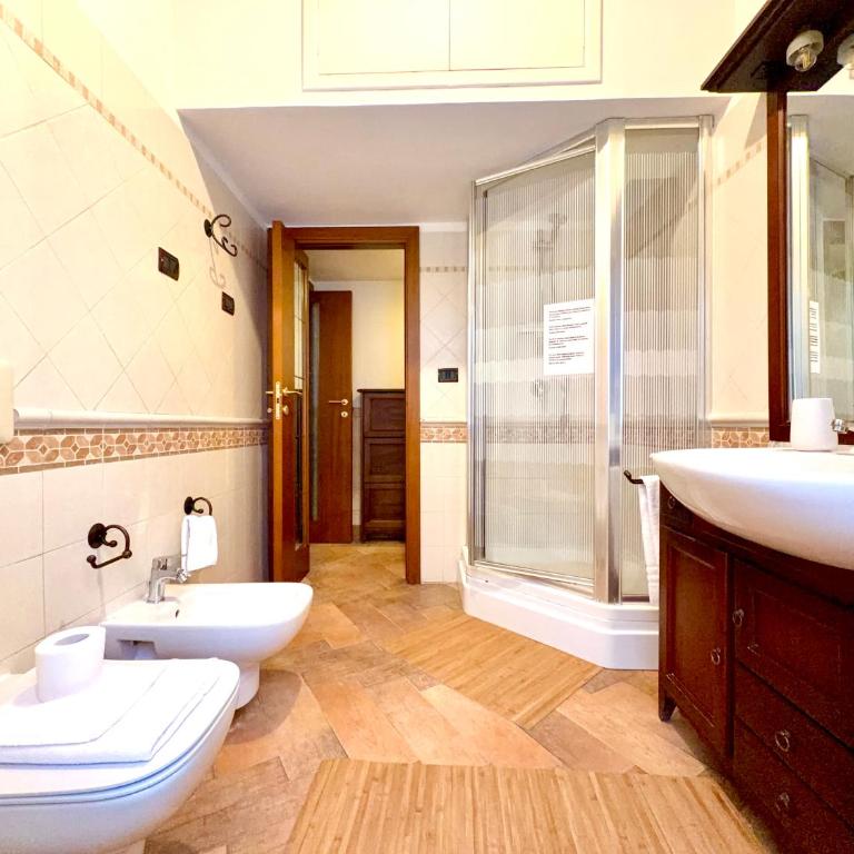 Monti Home - 5 Minute Walk to Colosseum & Metro - Appartamento con 1 Camera da Letto - 2