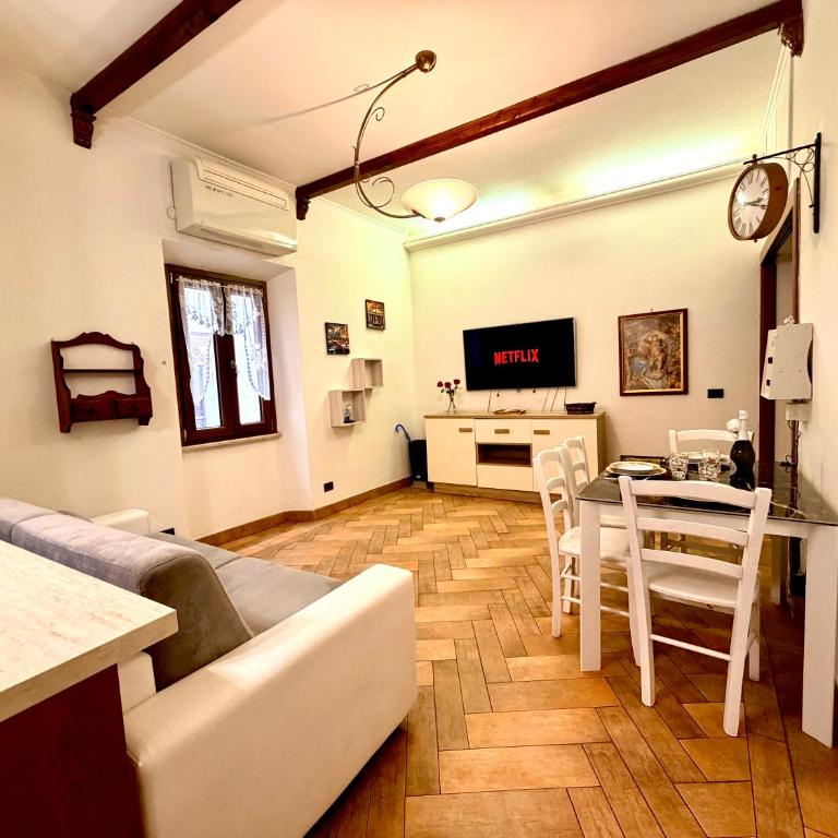 Monti Home - 5 Minute Walk to Colosseum & Metro - Appartamento con 1 Camera da Letto - 3