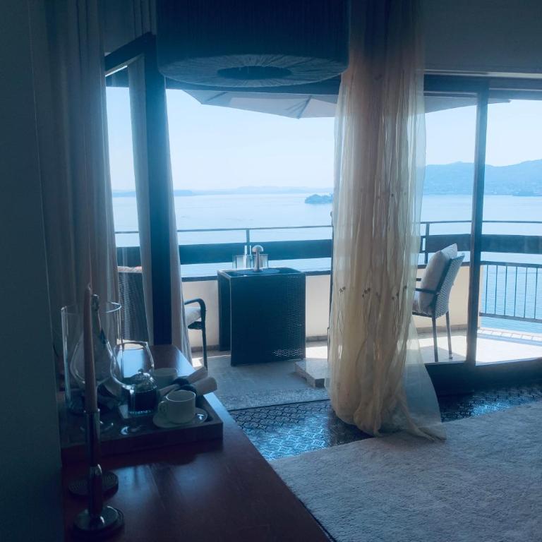 Suite bijoux On Lake Maggiore - Appartamento Deluxe - 22