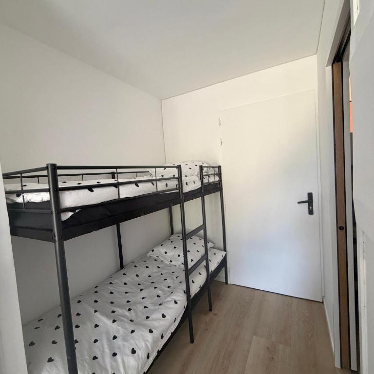 Studio Sanary-sur-Mer climatisé avec parking privé à 8 minutes à pieds de la Plage Baie de Cousse - Apartamento Estudio - 7