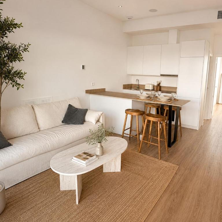 Apartamentos con piscina, terraza y parking - Apartamento de 1 dormitorio - 1