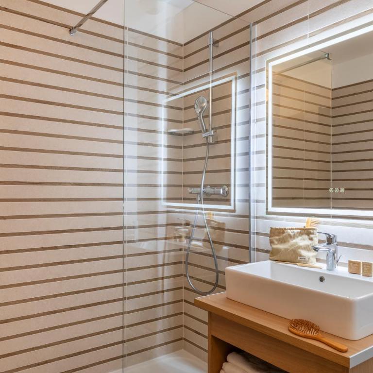 Résidence Pierre & Vacances Les Citronniers - Appartement 1 Chambre Supérieur avec Coin Couchage dans Alcôve, Climatisation et Balcon (6 Personnes) - 5