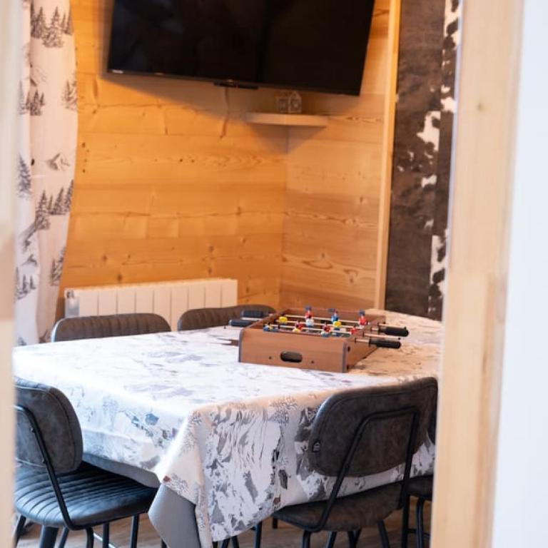 Altitude 1677 - T3 avec balcon, esprit Montagne - Appartement - 32