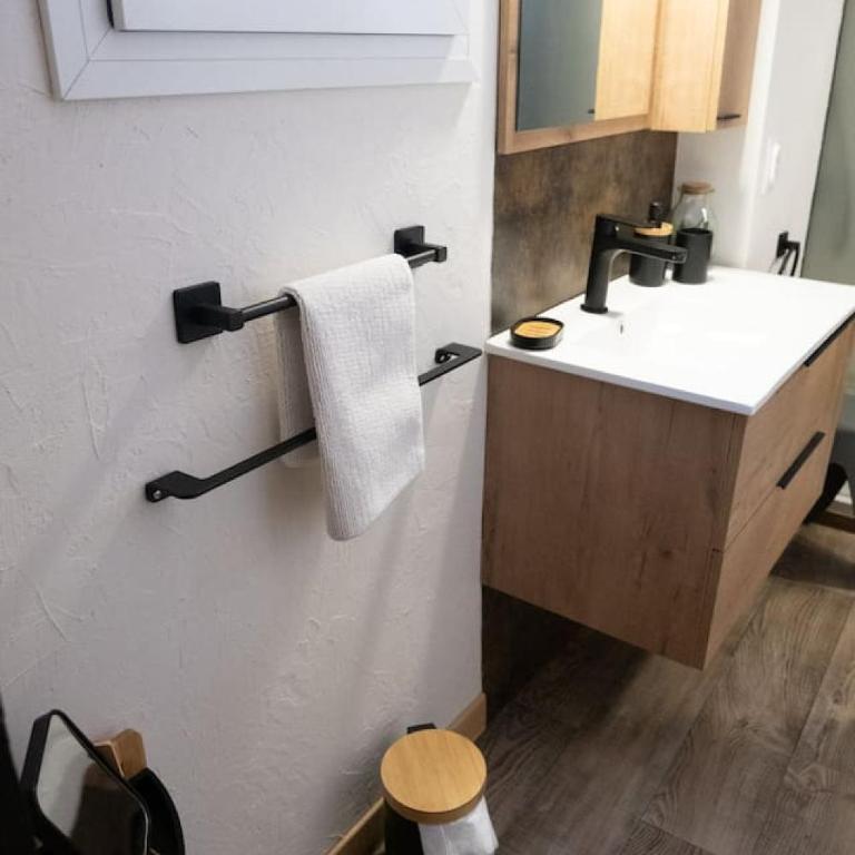 Altitude 1677 - T3 avec balcon, esprit Montagne - Appartement - 49