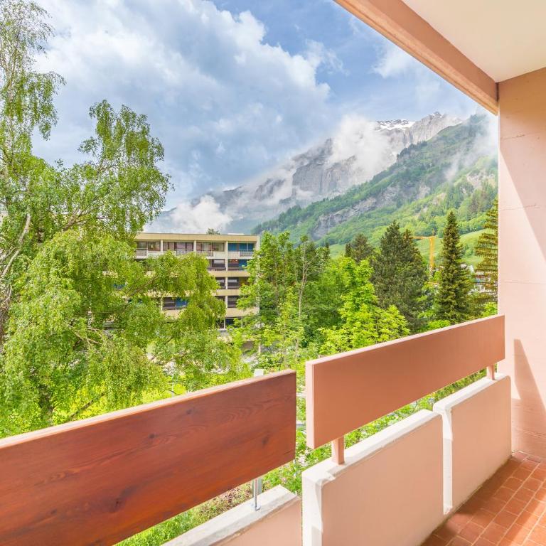 2,5 Zimmer Wohnung Mayenzett zentral mit Balkon - Apartment mit 2 Schlafzimmern - 3