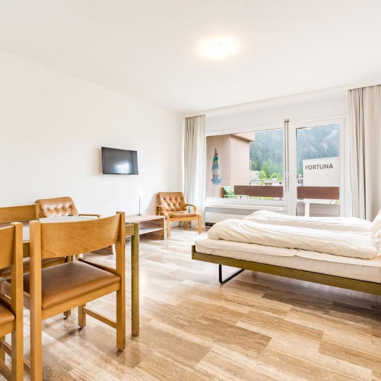 2,5 Zimmer Wohnung Mayenzett zentral mit Balkon - Apartment mit 2 Schlafzimmern - 7