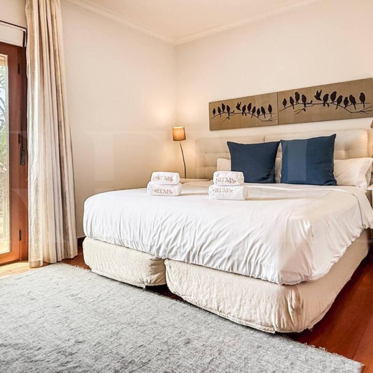 4 Bed villa with Pool and Cinema Room - Villa - 19