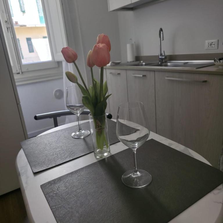 Aura Suites Florence - Studio with Balcony - 6