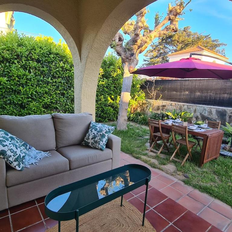 Oceanfront home Parking Wi-Fi AC Relaxation Barbecue Garden - One-Bedroom House - 30