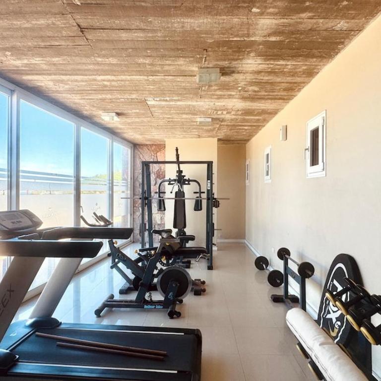 Frente al Mar con Parrilla, Pileta y Gimnasio - Apartamento de 2 dormitorios - 12