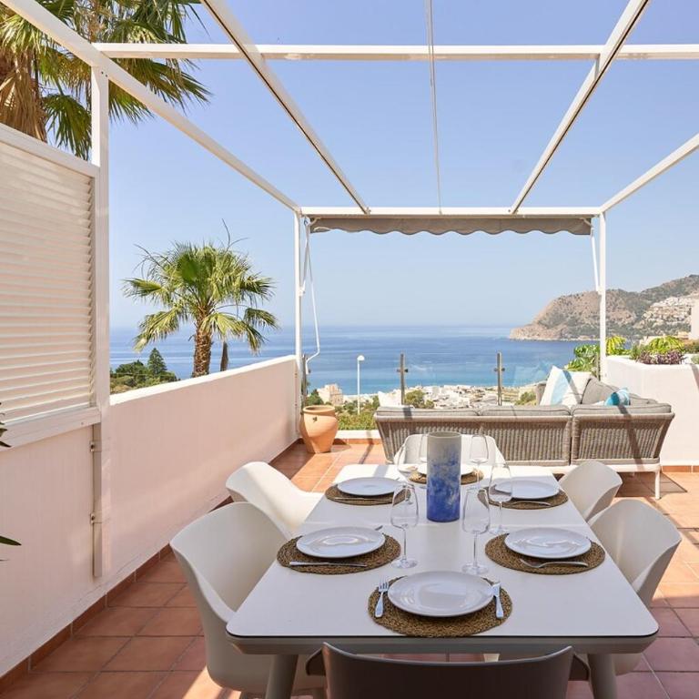 Sunny Sea View Condo with Private Patio, Shared Pool, Amazing Views, Full Kitchen - Two-Bedroom Apartment - 33