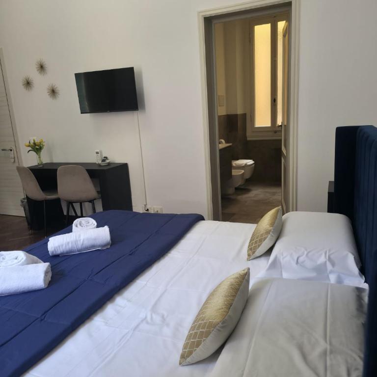 Aura Suites Florence - Comfort Triple Room - 22