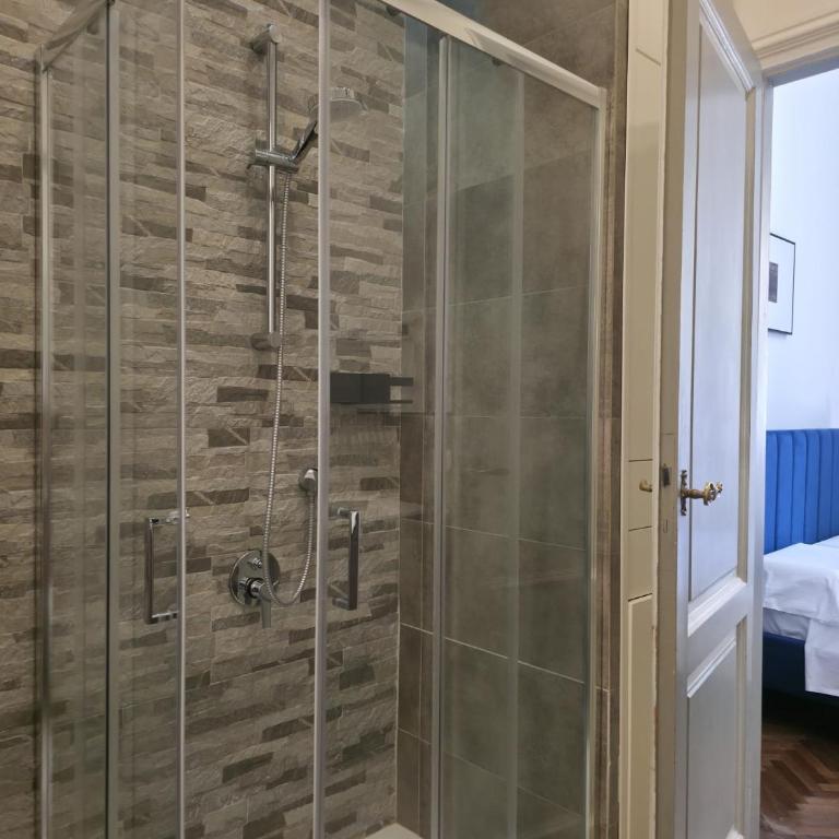 Aura Suites Florence - Comfort Triple Room - 27