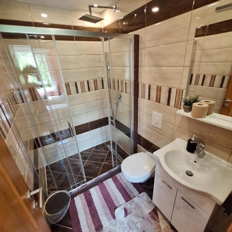 Nensi - Deluxe Double Room with Extra Bed - 4