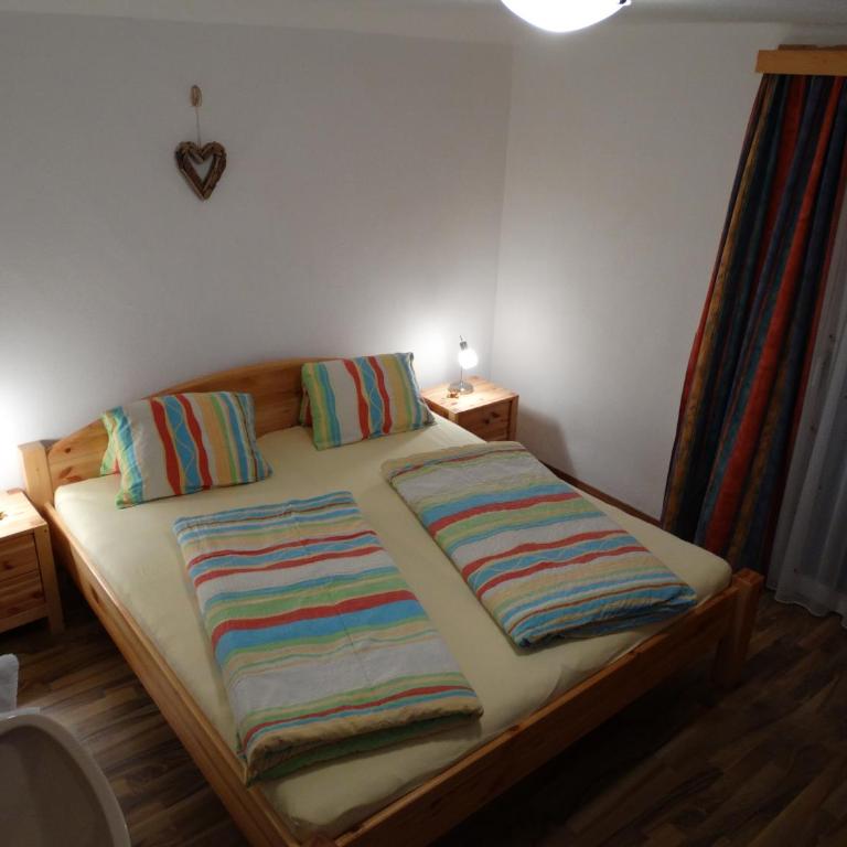 Gästehaus Posch - Doppelzimmer mit Gemeinschaftsbad - 7