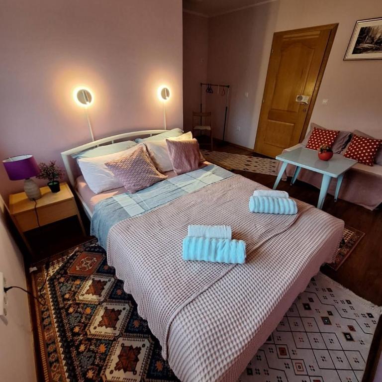 Nensi - Deluxe Double Room - 2