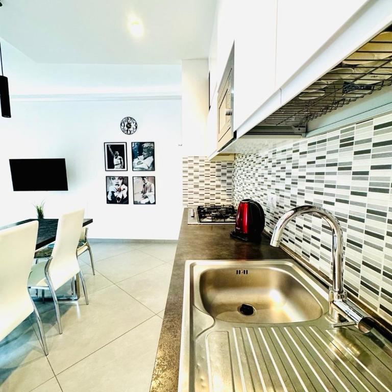 Nice apartment in the historic center - Appartamento con 2 Camere da Letto - 48