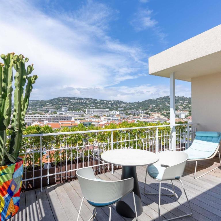 Mondrian Cannes - Chambre Deluxe - Vue sur Ville - 9