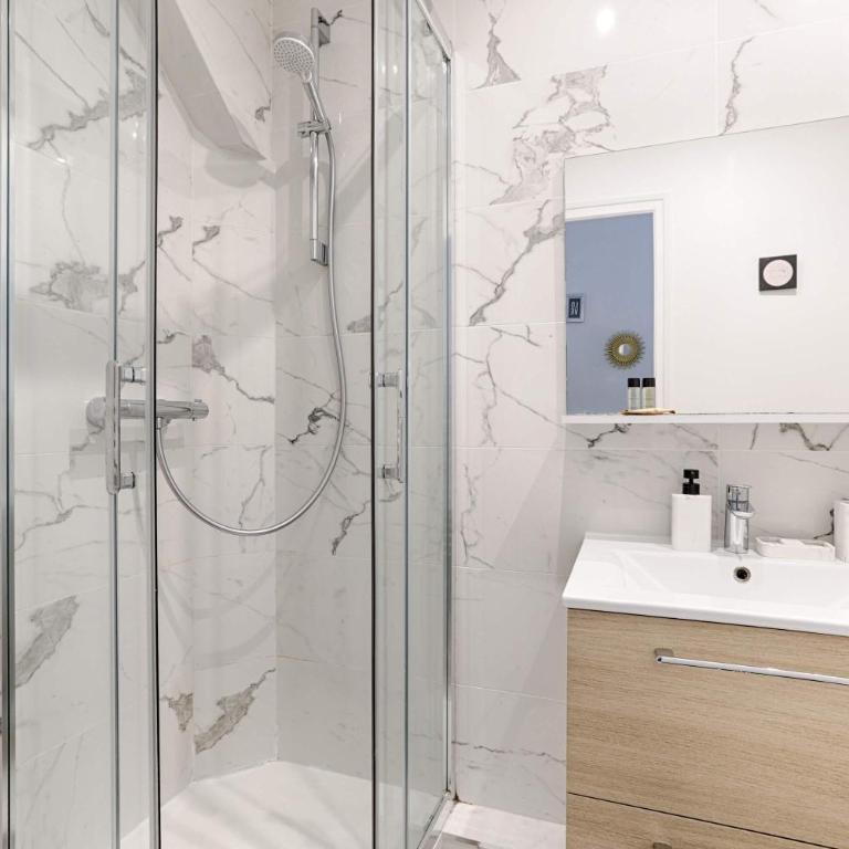 Studio Cosy Canal Saint-Martin - Appartement - 10
