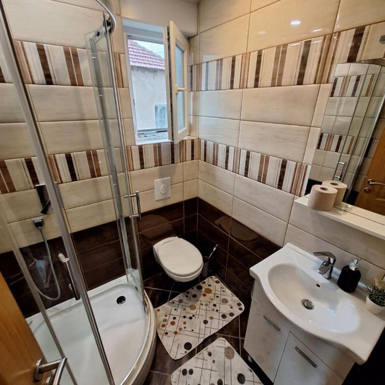 Nensi - Deluxe Room - 2