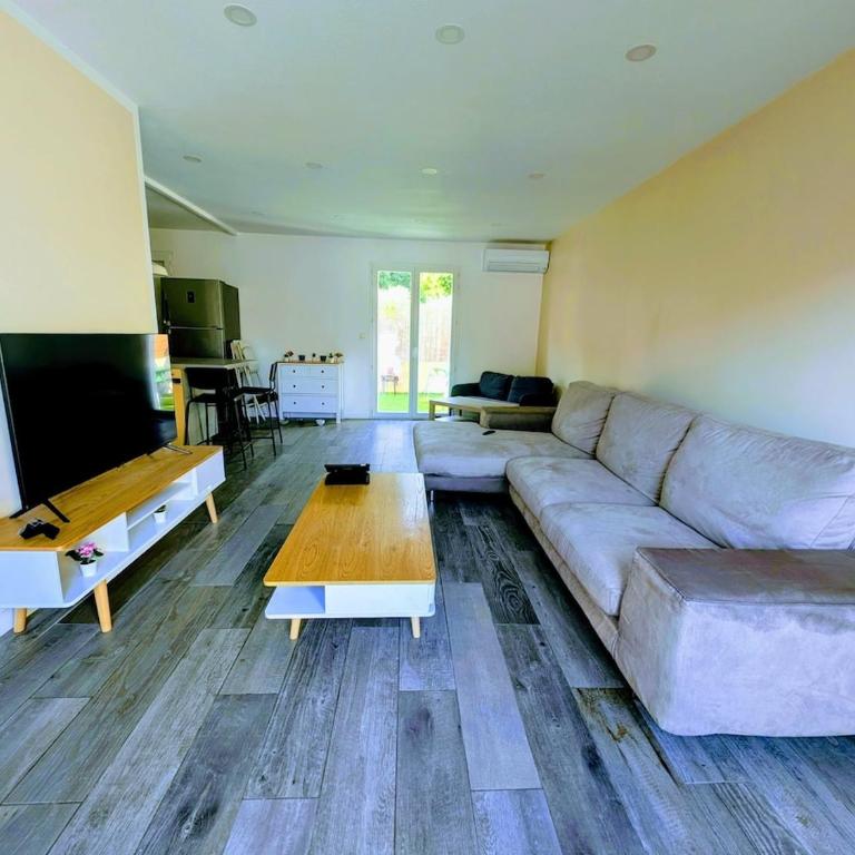 Maison lumineuse et climatisée, à 12mn plage - Casa de 3 dormitorios - 1