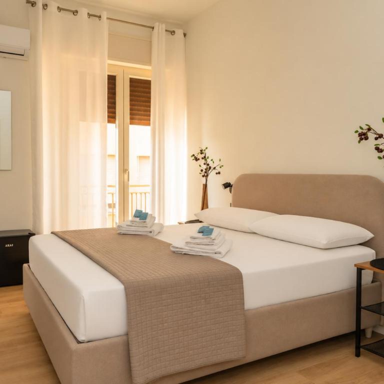Almarè rooms Trapani - Double Room with Balcony and Sea View - 2