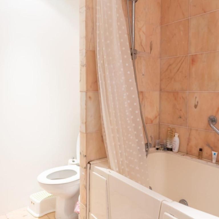 Charmant Appartement à côté du Trocadéro - Appartement - 32
